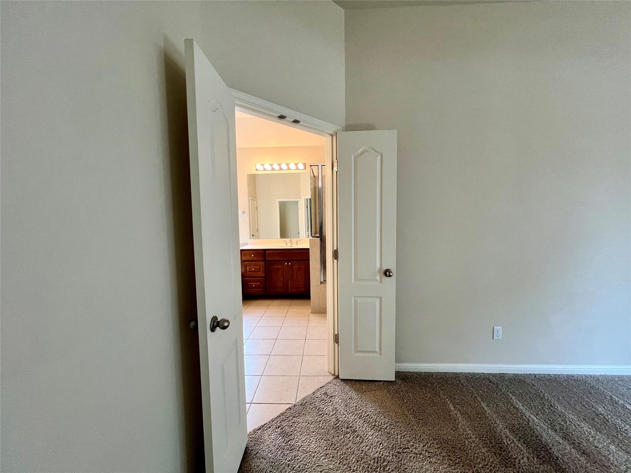 2644 Hilltop Divide LN