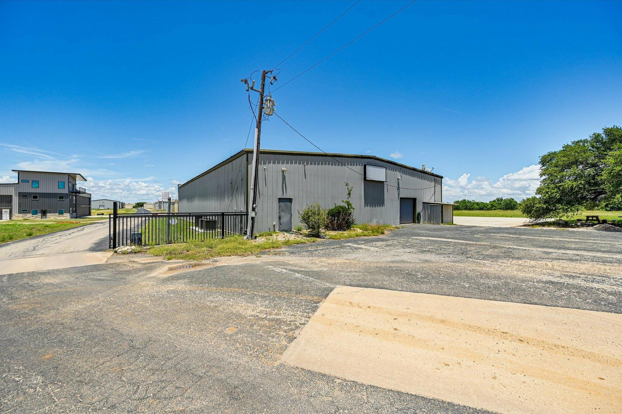 101 Piper LN