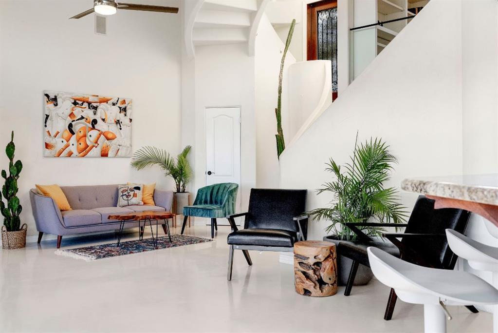 13902 Panorama DR