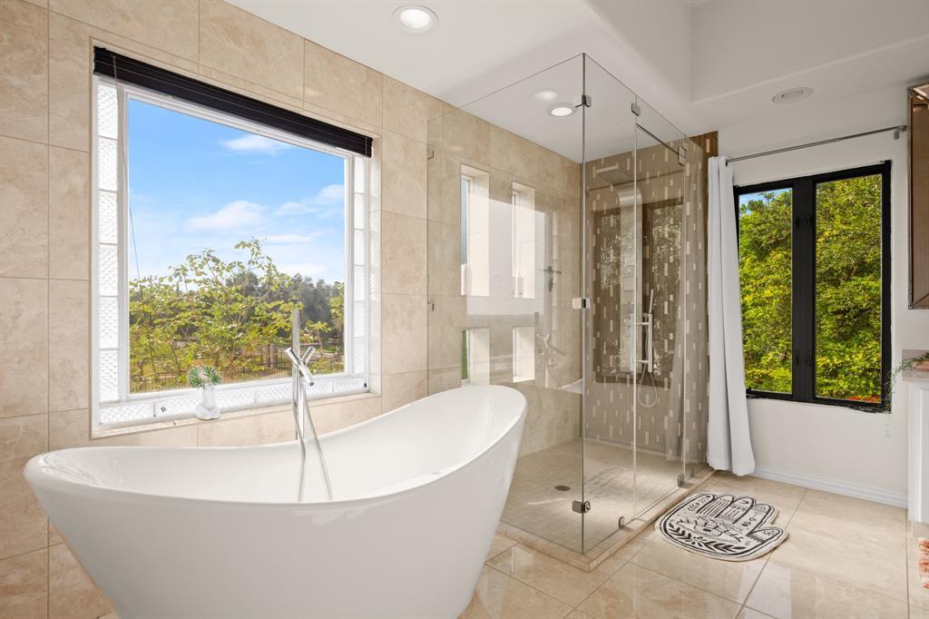 13902 Panorama DR