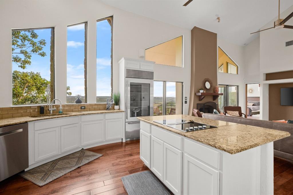 13902 Panorama DR