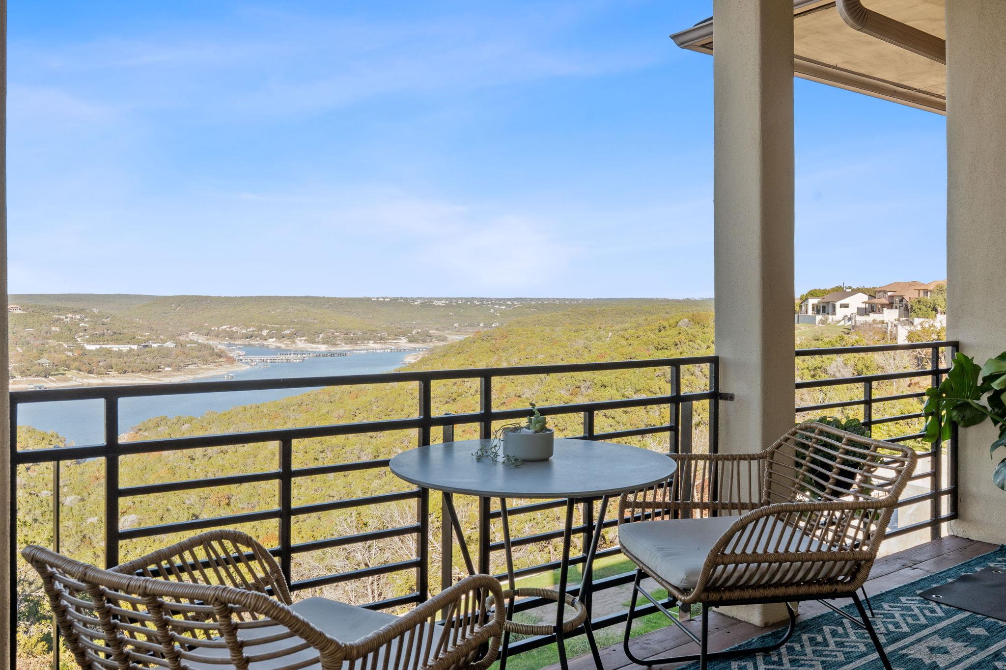 13902 Panorama DR