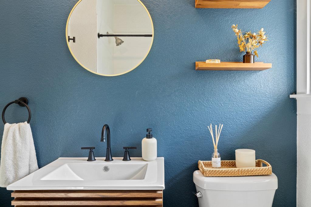 7511 Old Bee Caves RD # 2, Austin Unit: 2