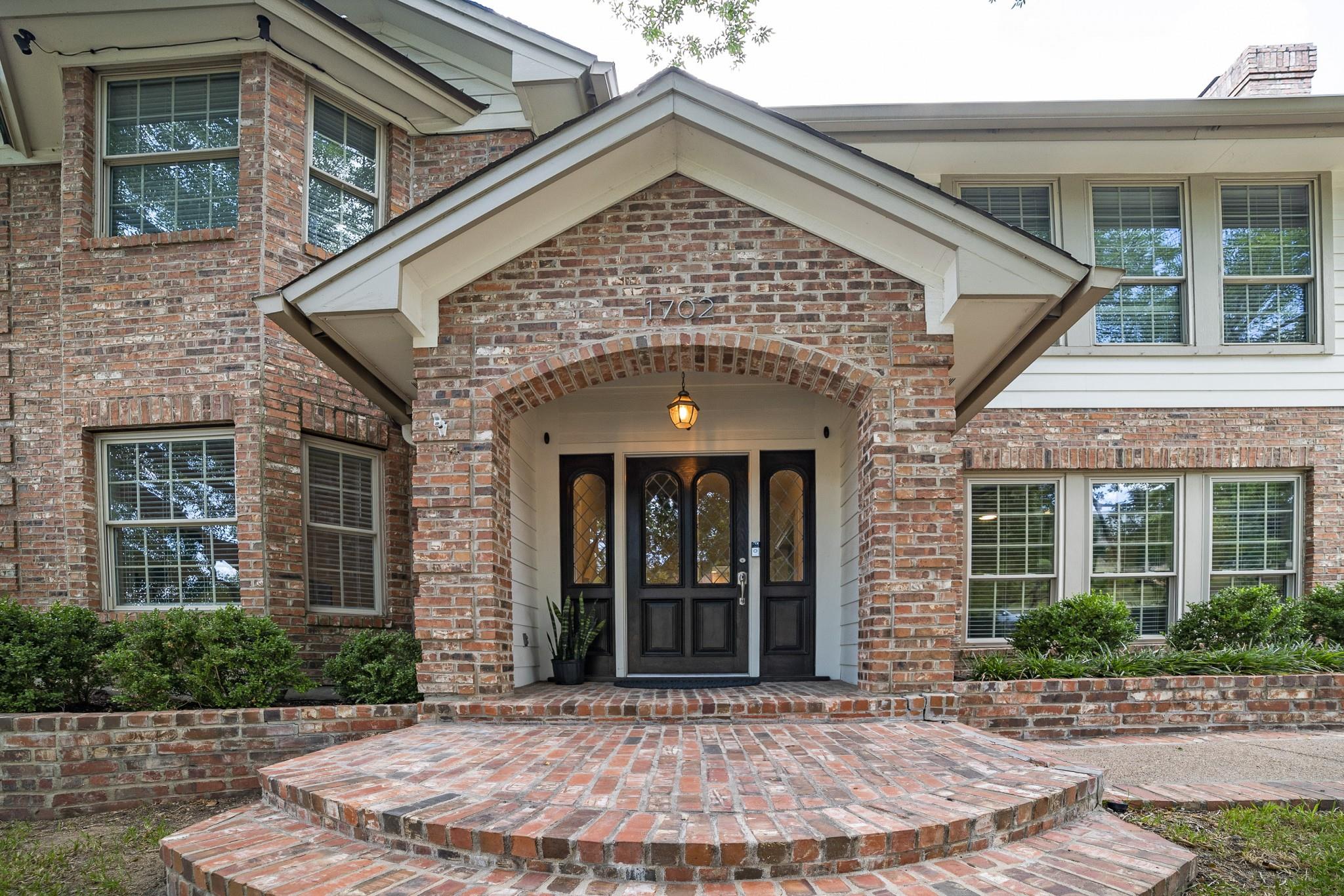 1702 Crested Butte DR