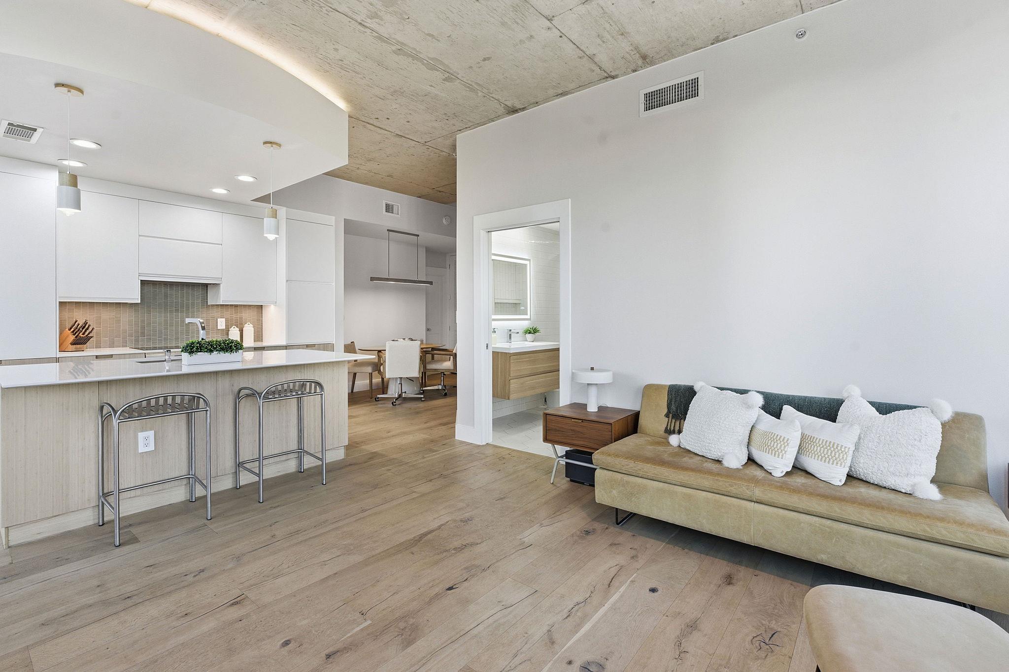 360 Nueces ST # 1217