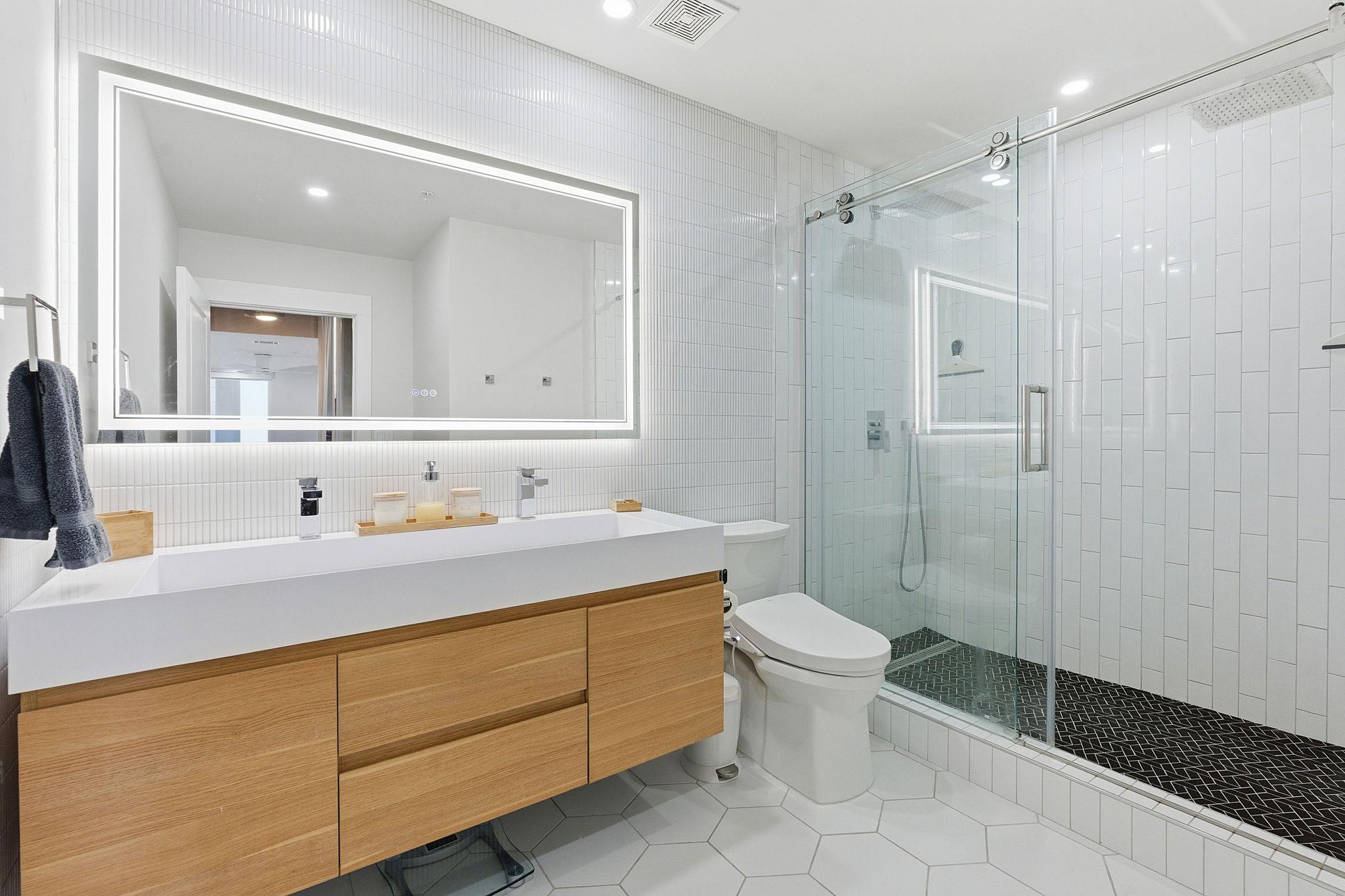 360 Nueces ST # 1217