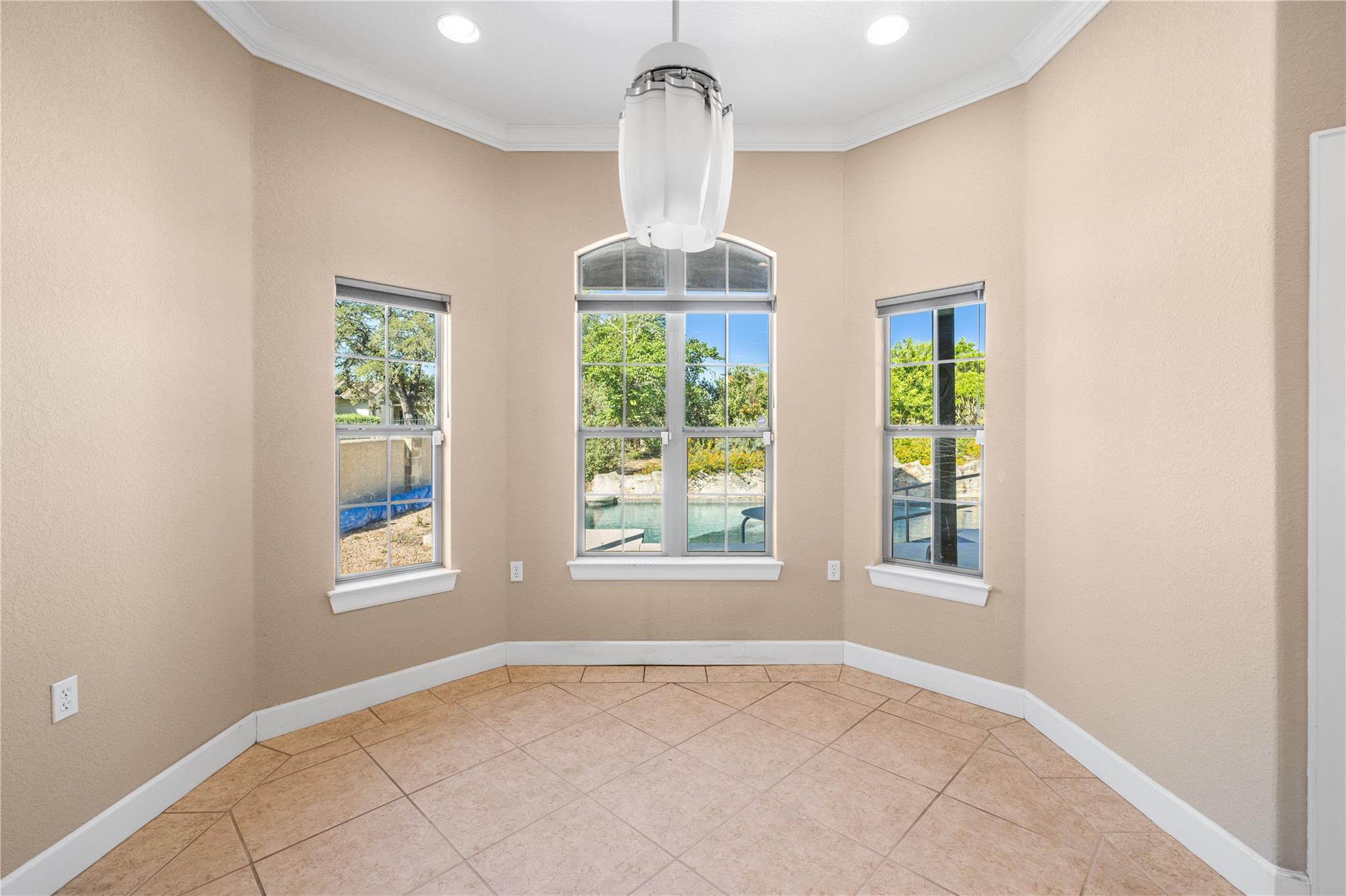 3907 Kite DR