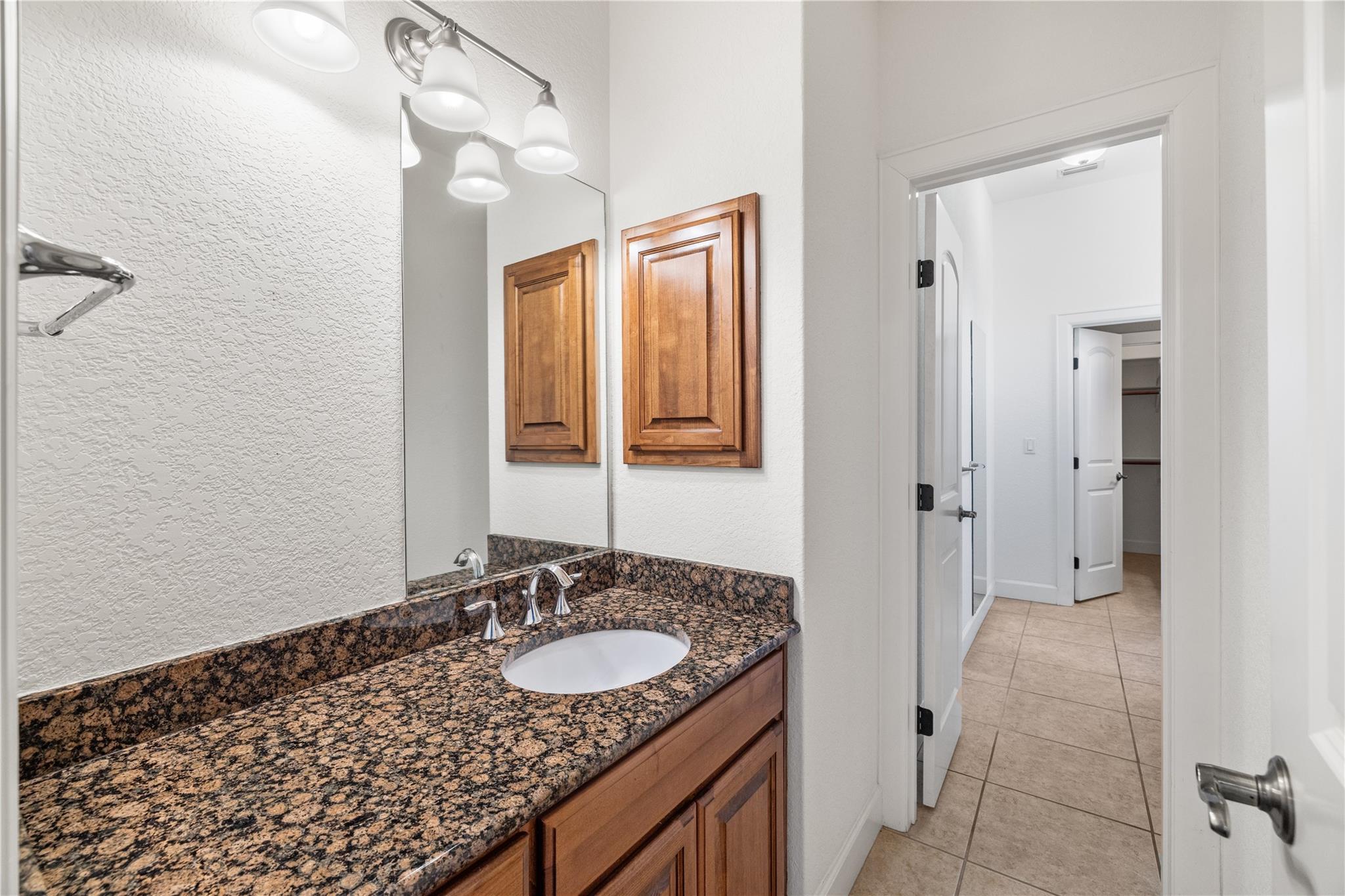 3907 Kite DR