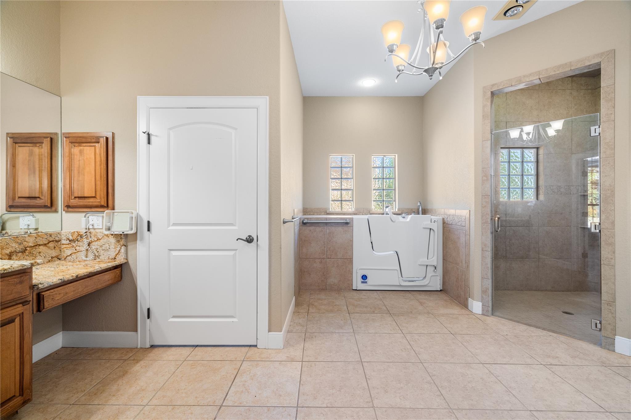 3907 Kite DR