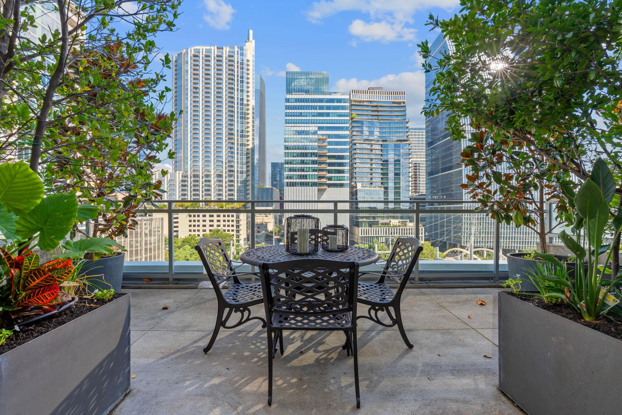 222 West Ave # 1005