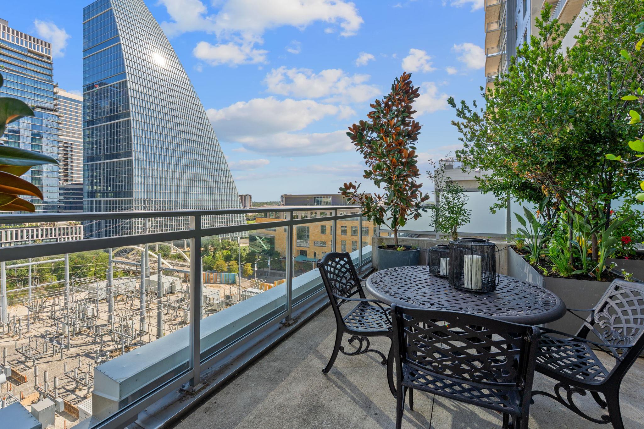 222 West Ave # 1005