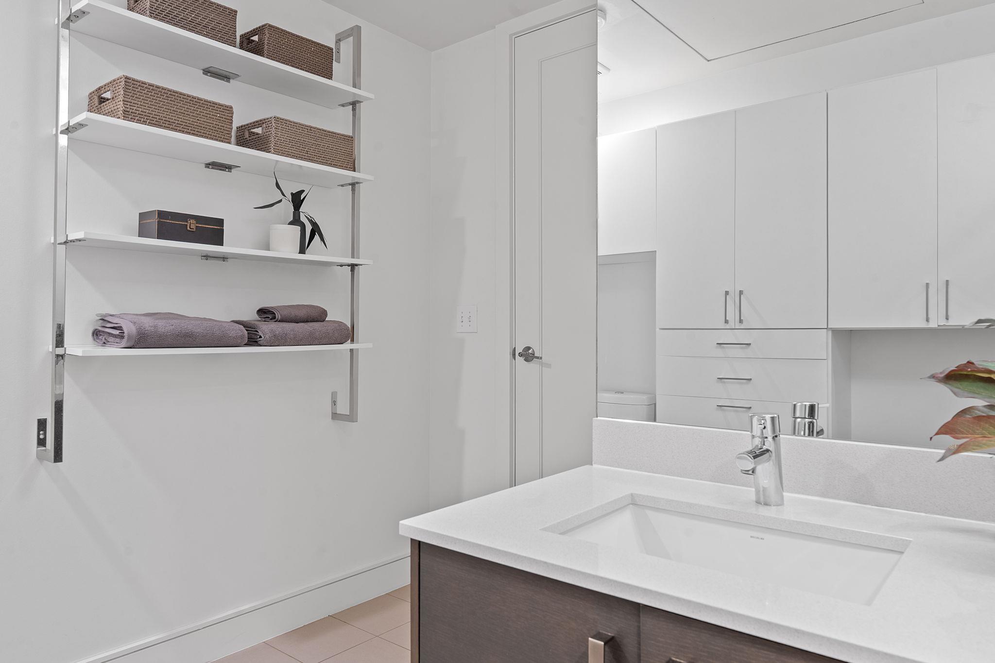 222 West Ave # 1005