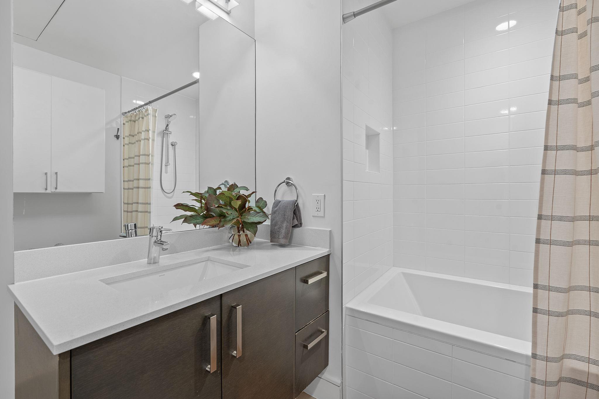 222 West Ave # 1005