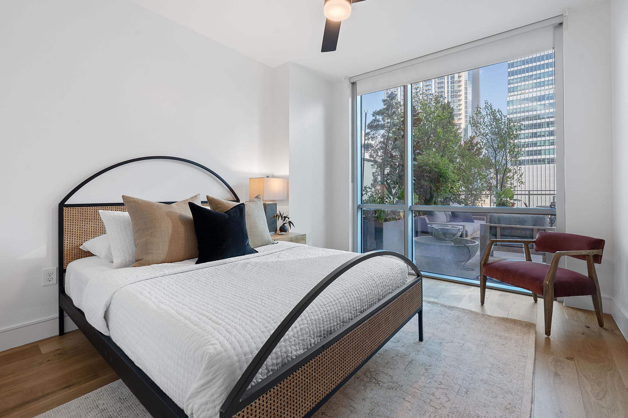 222 West Ave # 1005