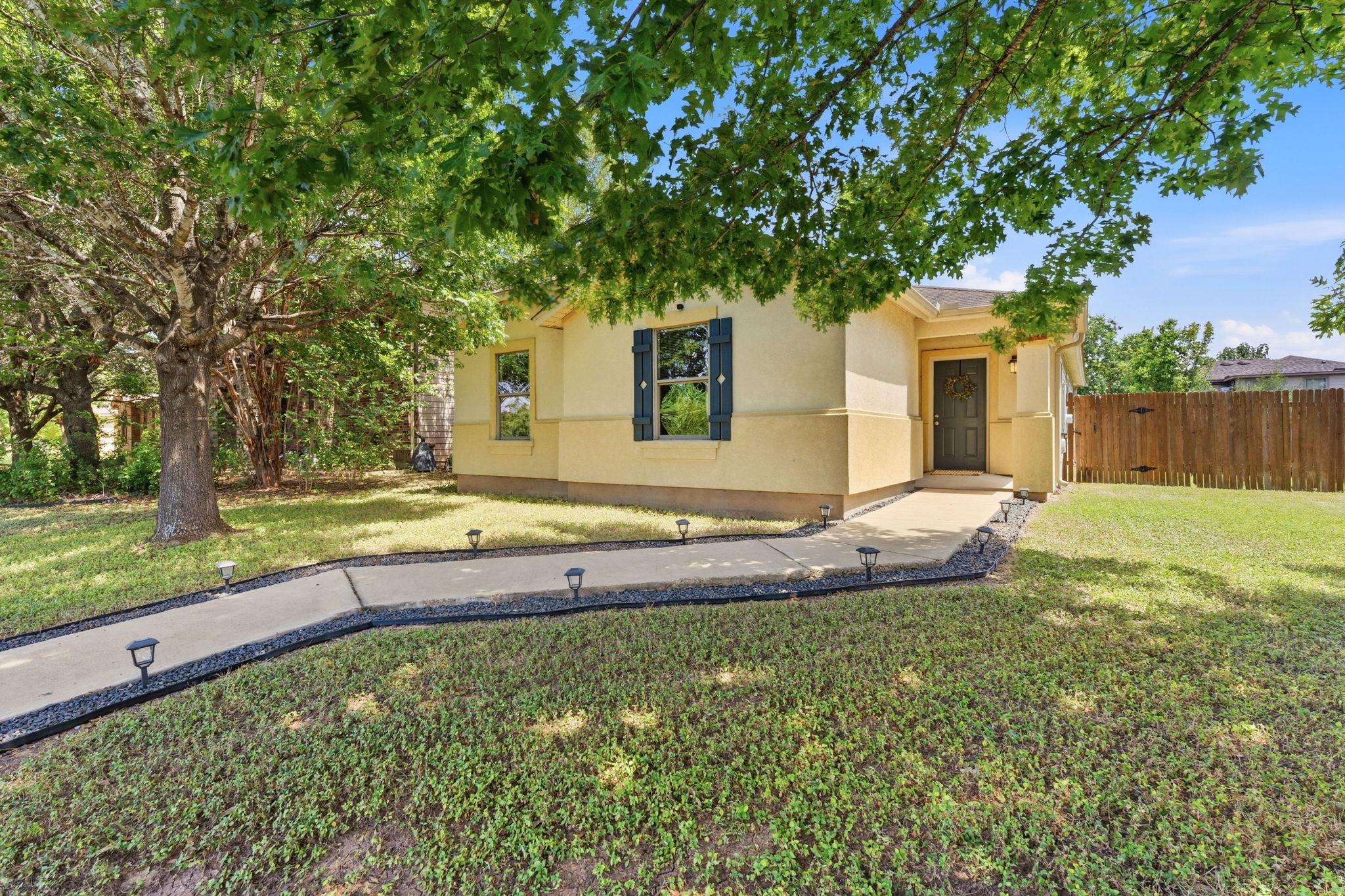 5407 Viewpoint DR