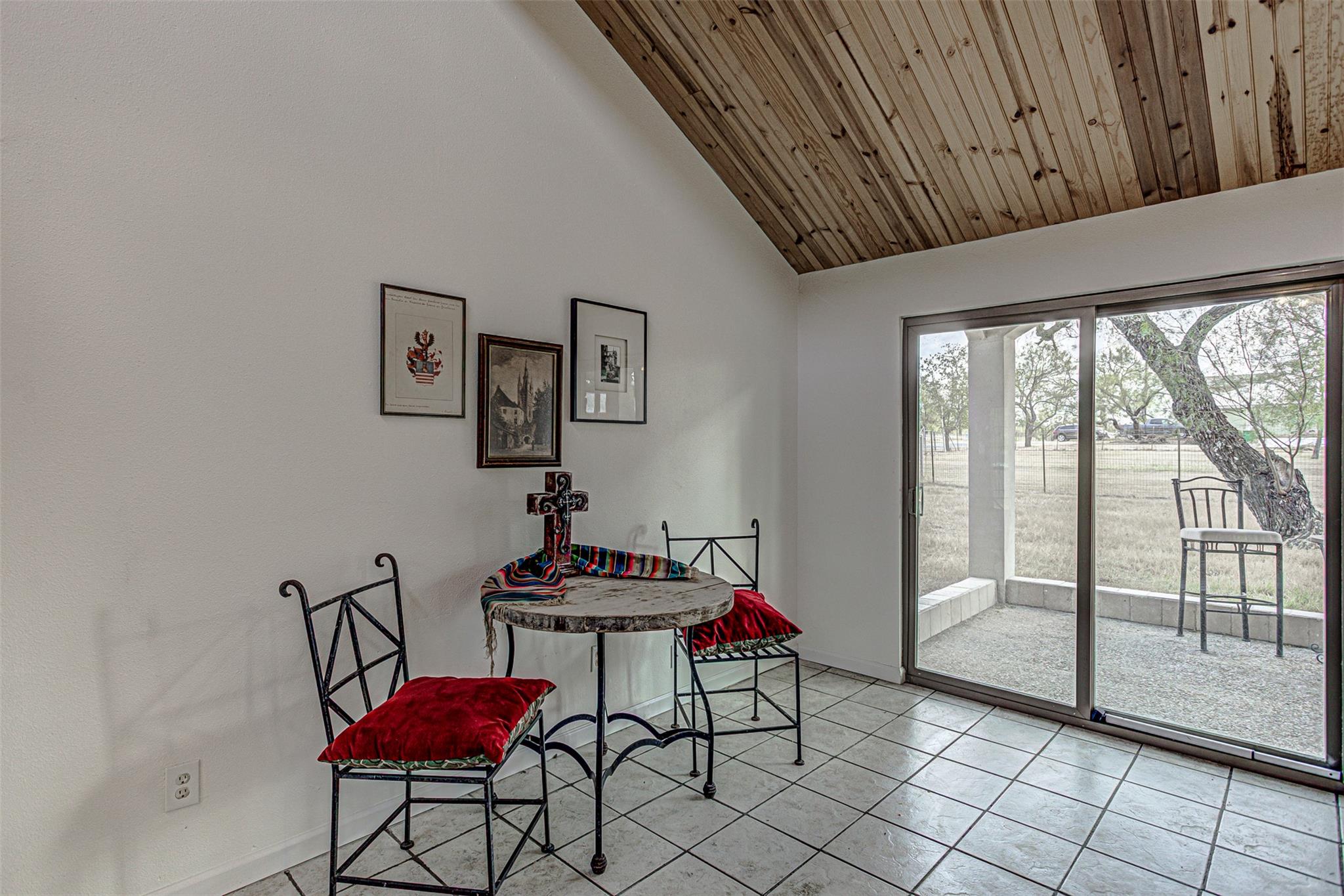 850 Fir LN, Cottonwood Shores