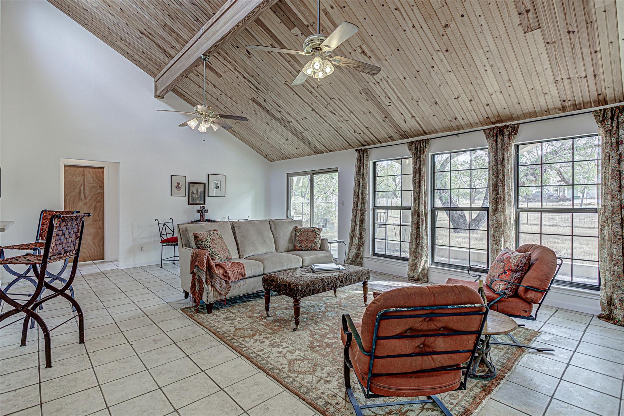 850 Fir LN, Cottonwood Shores