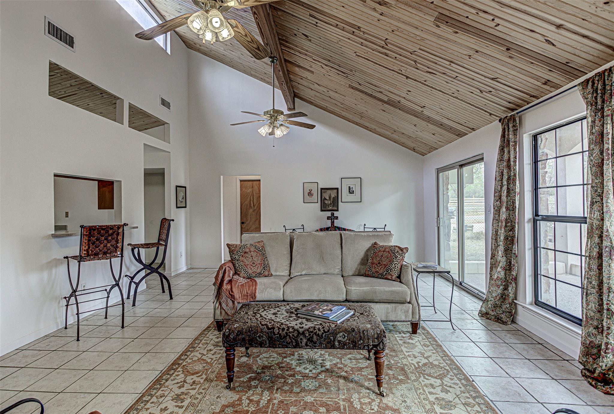 850 Fir LN, Cottonwood Shores