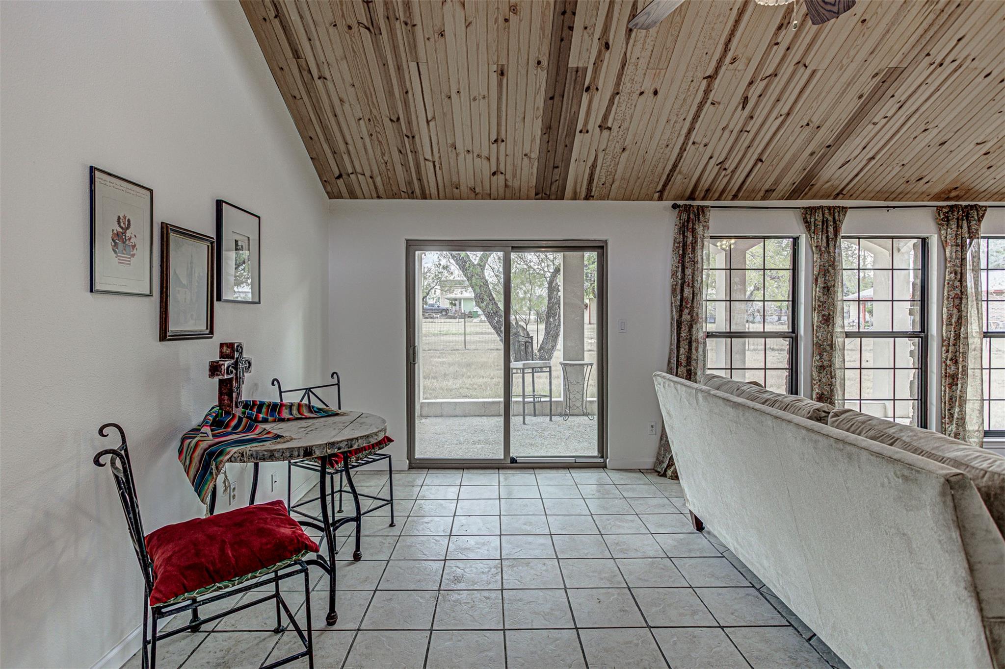 850 Fir LN, Cottonwood Shores