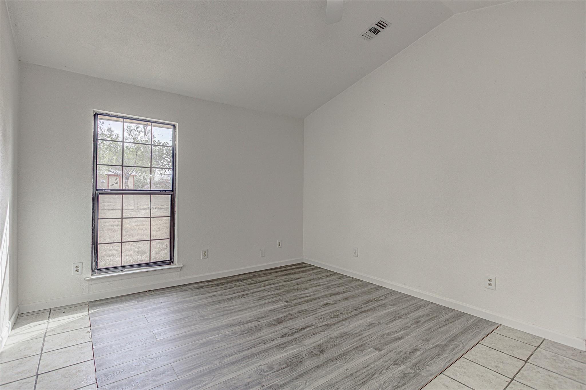 850 Fir LN, Cottonwood Shores