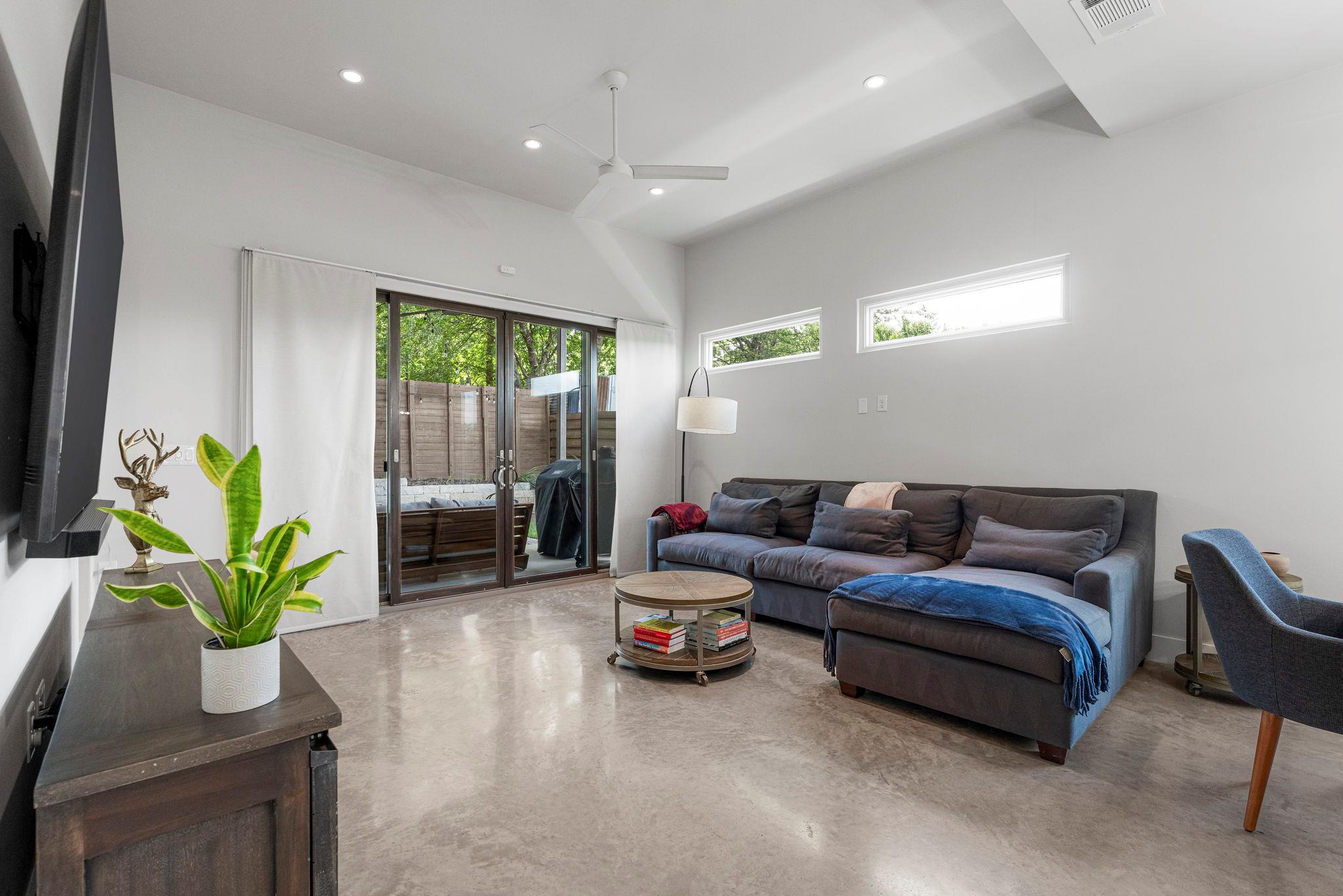 2103 Greenwood Ave # B Unit: Building 1, Unit B