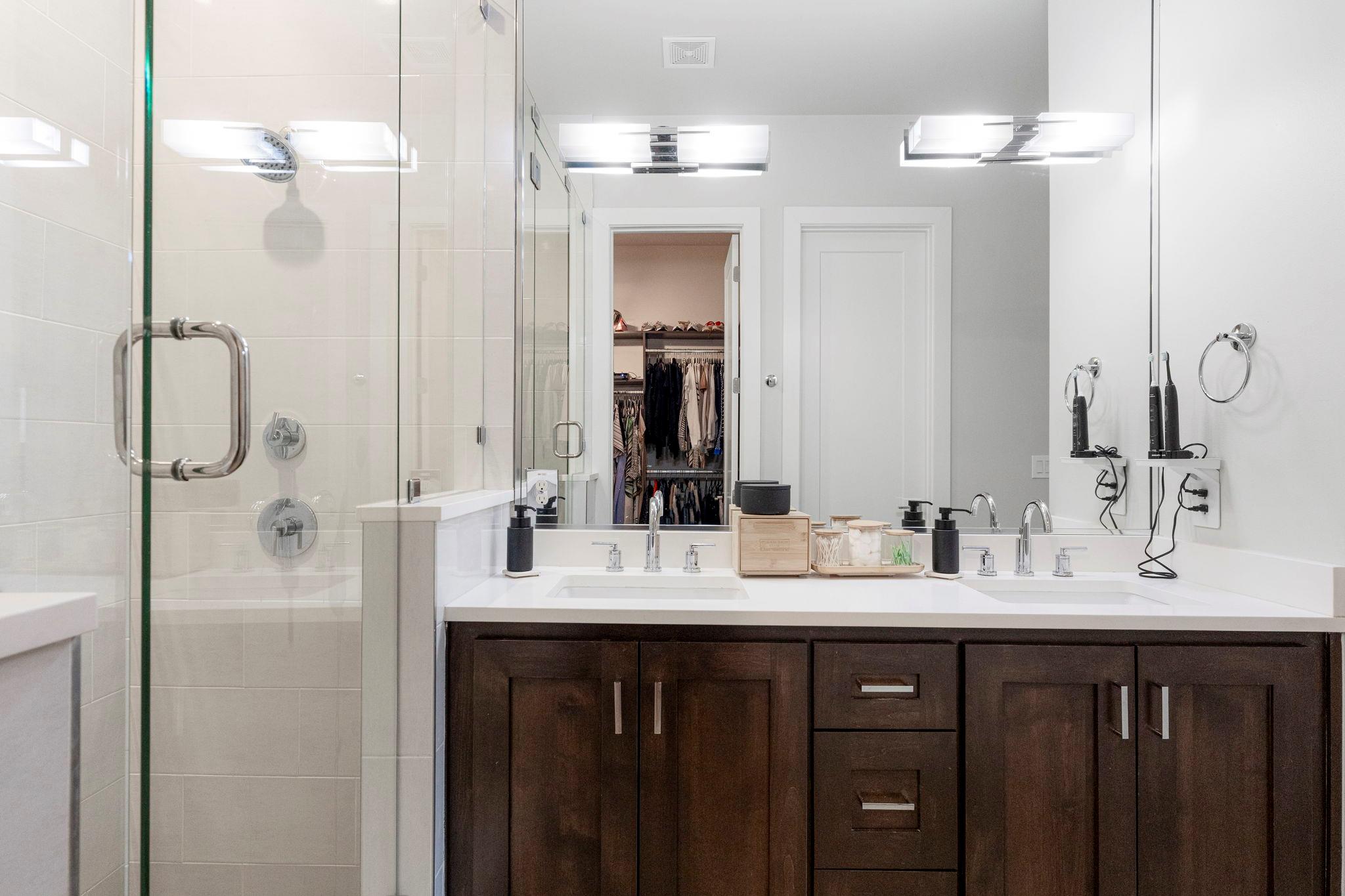 2103 Greenwood Ave # B Unit: Building 1, Unit B
