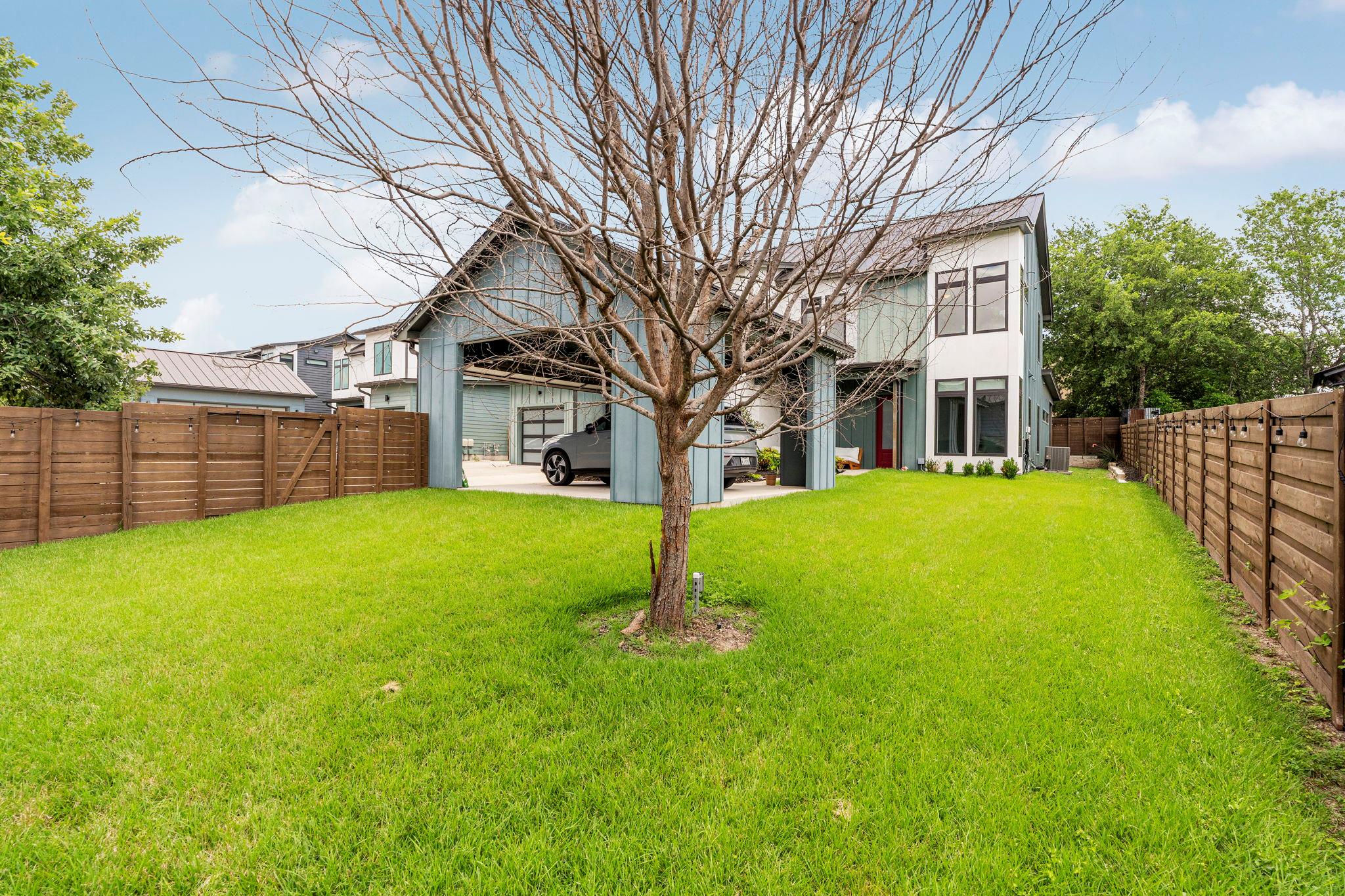 2103 Greenwood Ave # B Unit: Building 1, Unit B