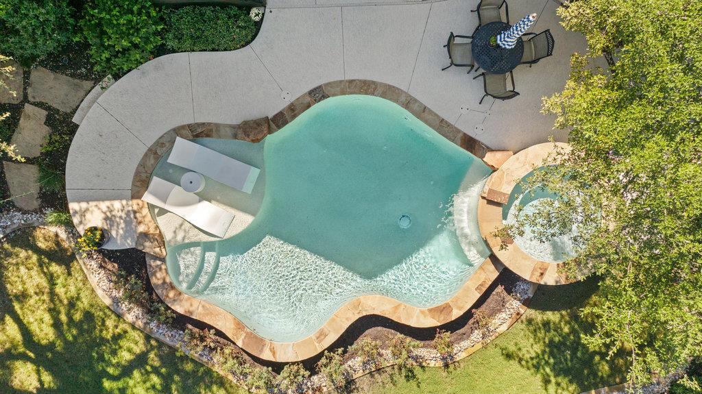 290 Brentwood DR