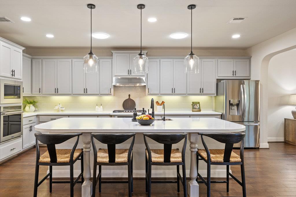 290 Brentwood DR