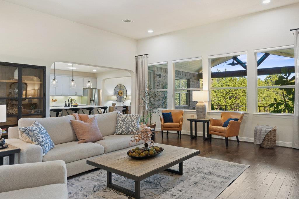 290 Brentwood DR