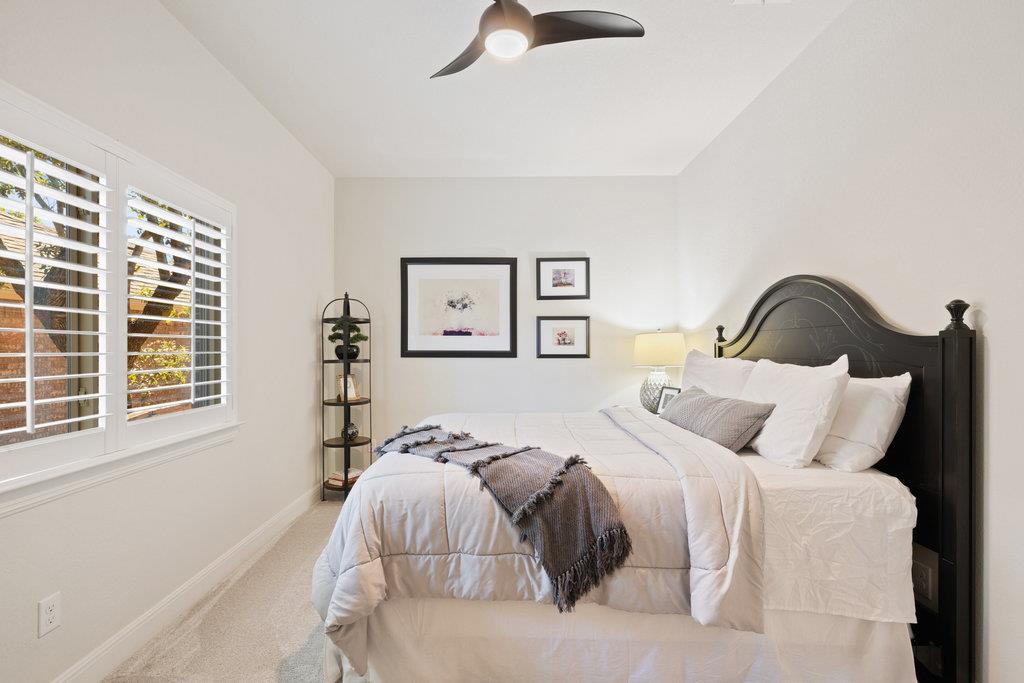 290 Brentwood DR