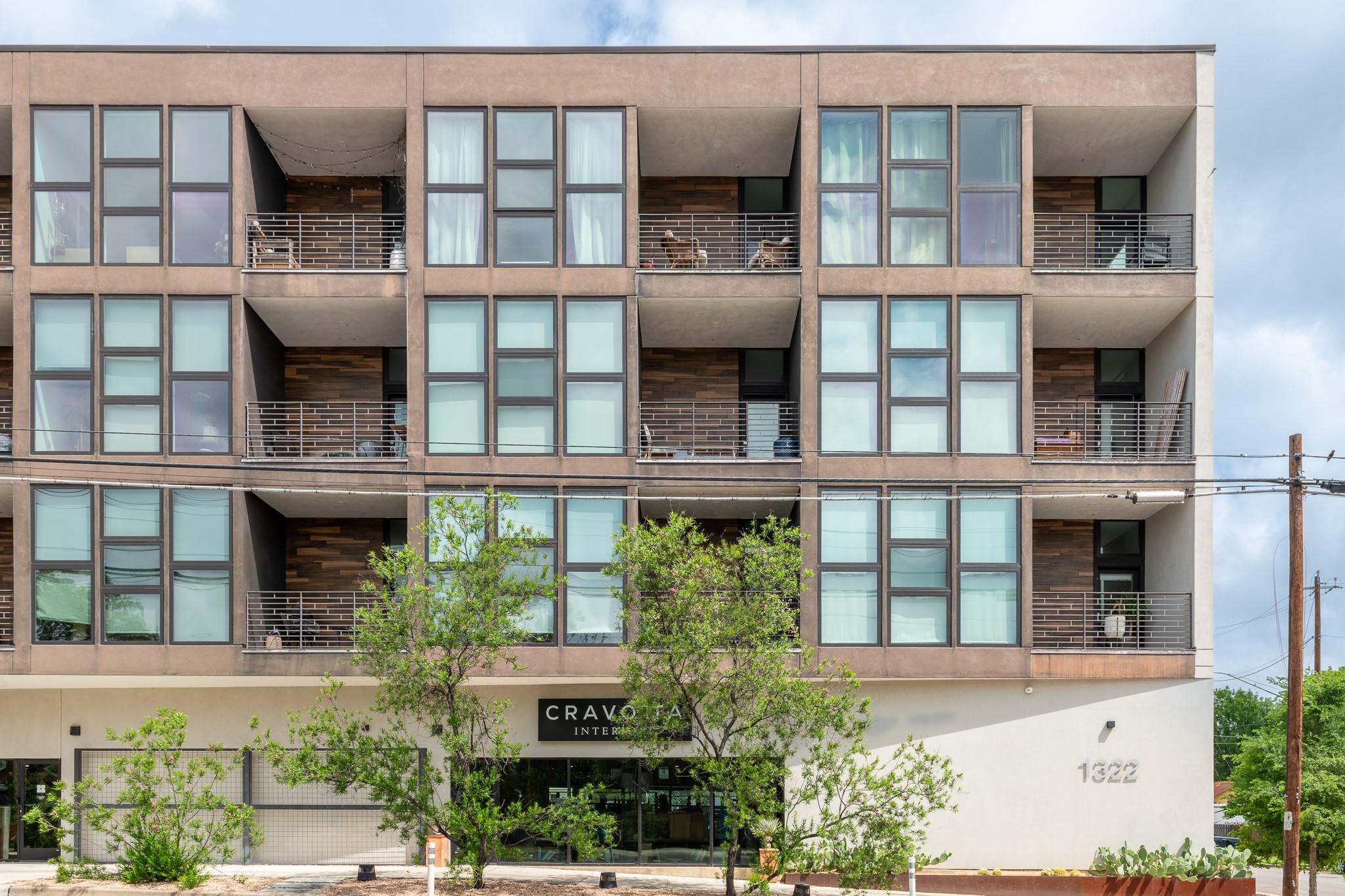 1322 E 12th ST # 305