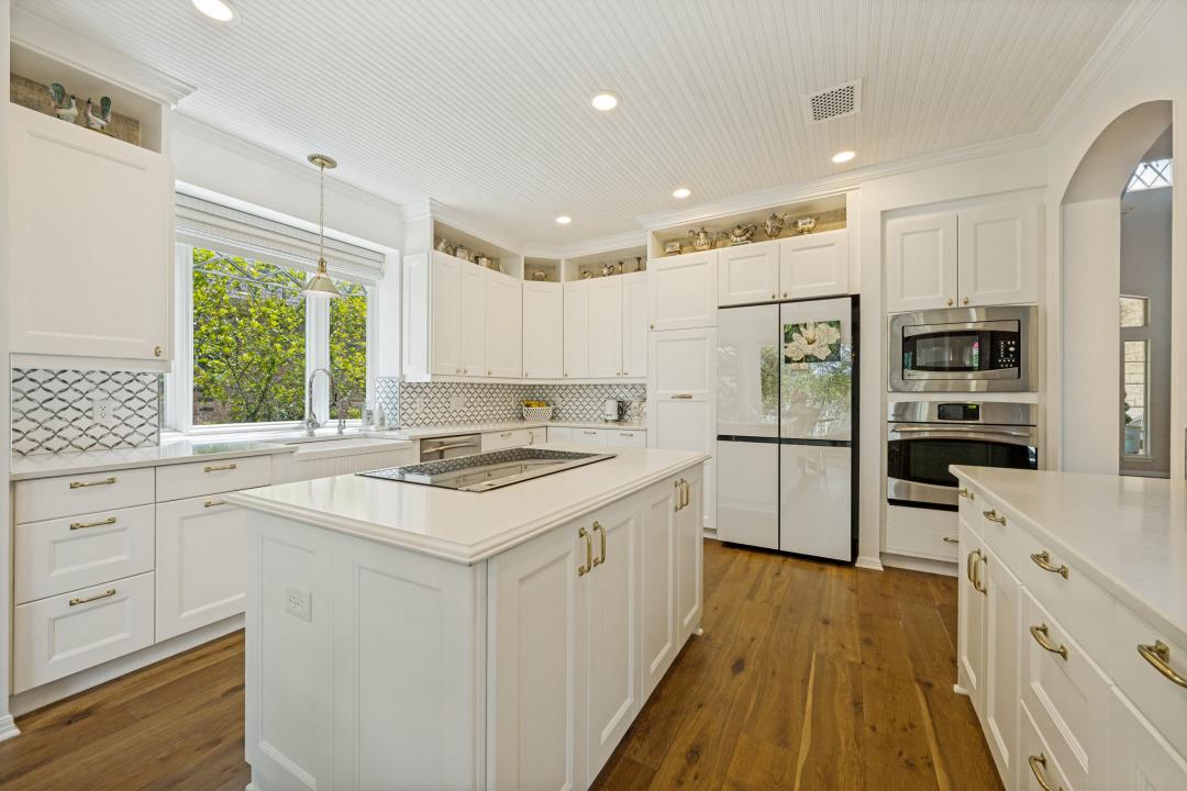 10024 Circleview DR