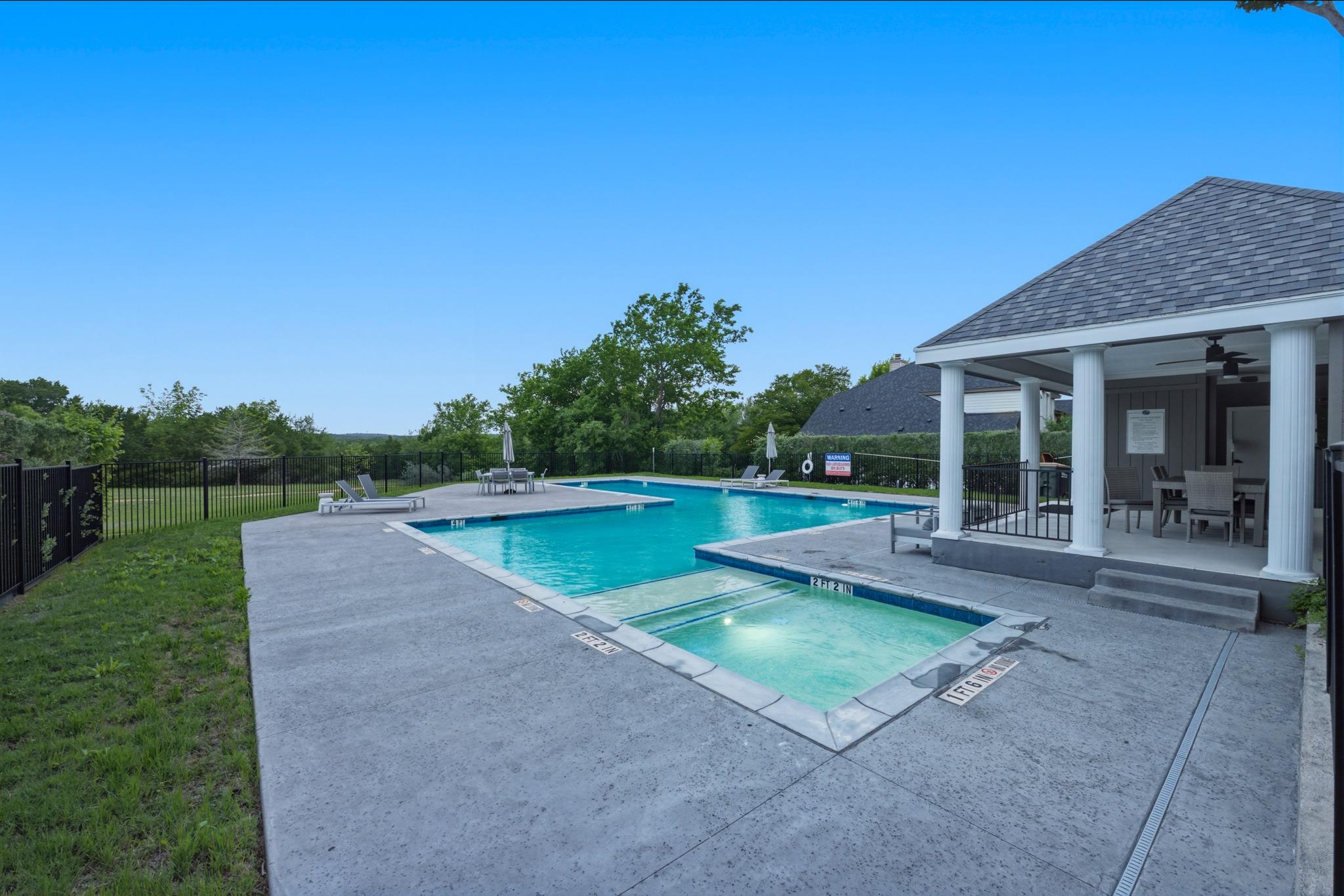 10024 Circleview DR