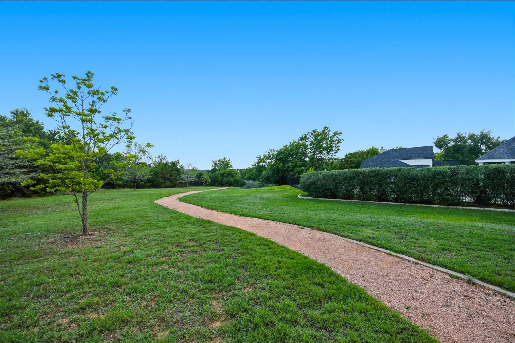 10024 Circleview DR
