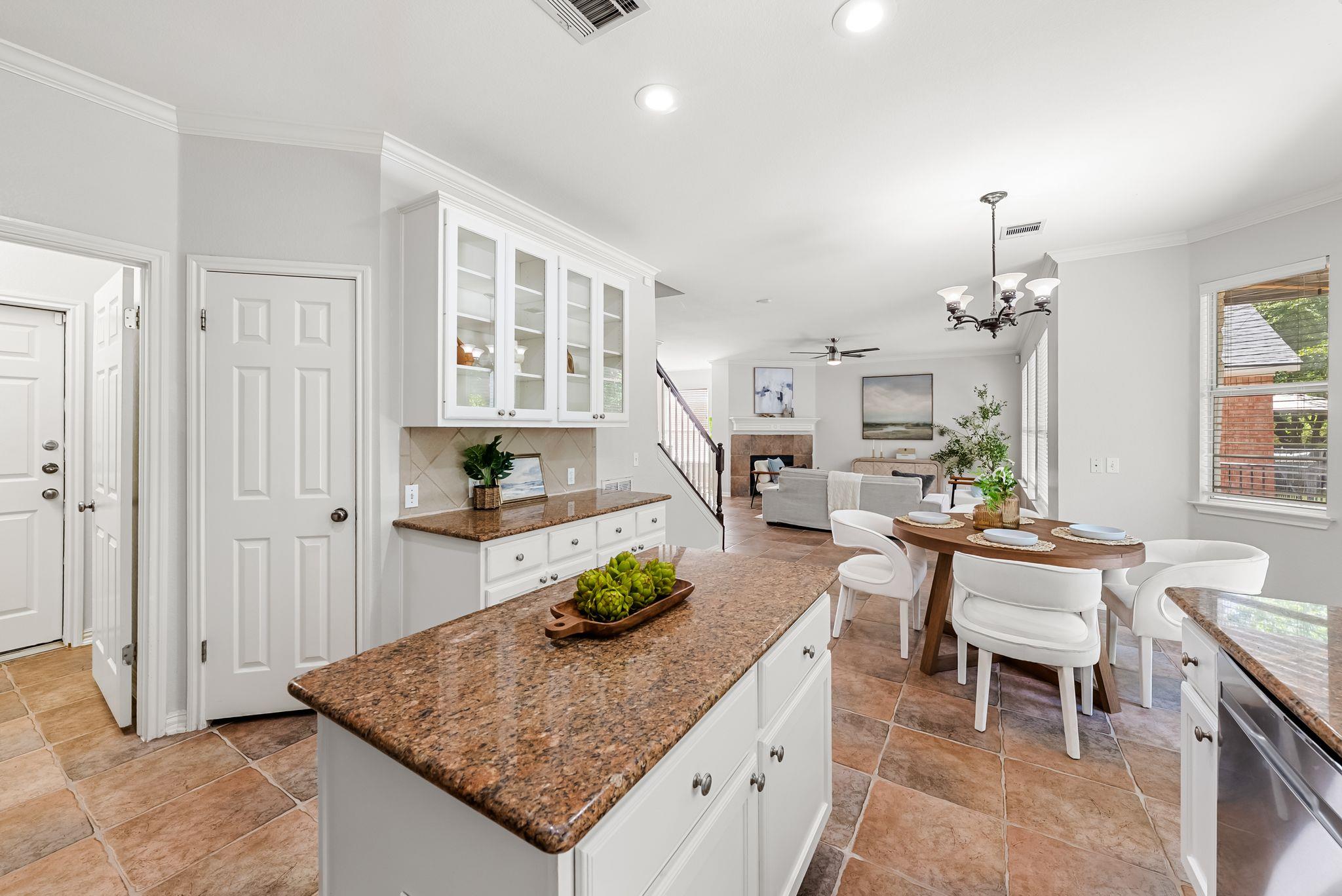 4308 Canyon Glen CIR