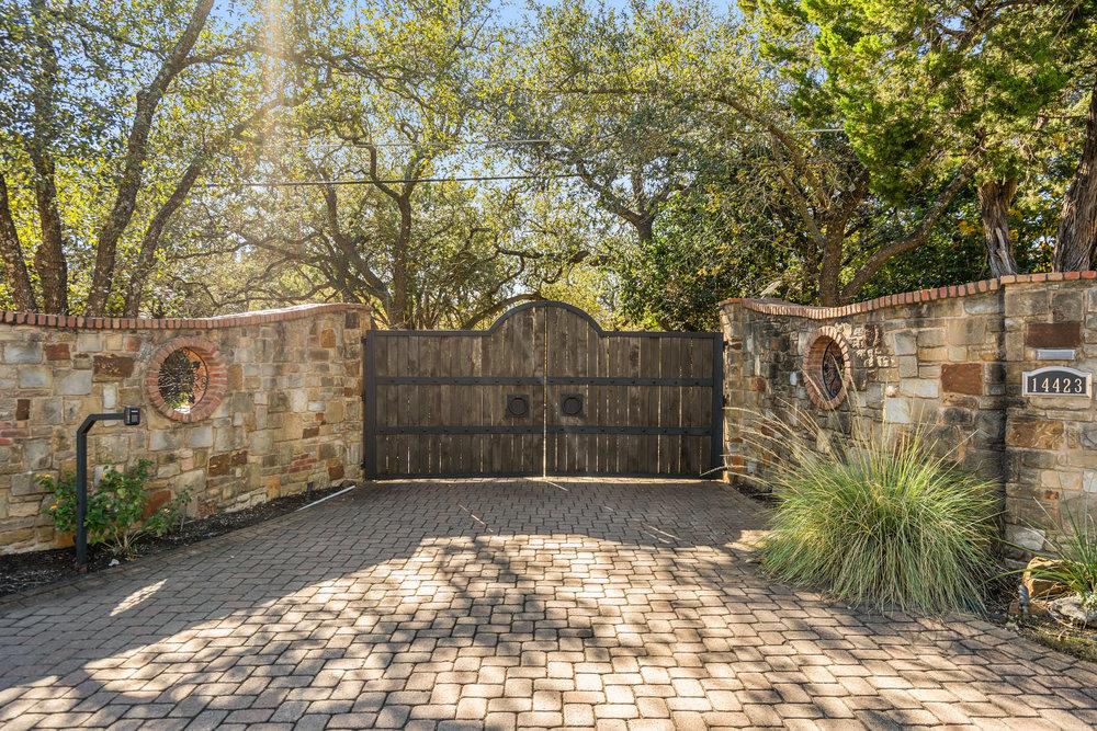 14423 Ridgetop TER