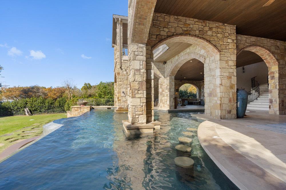 14423 Ridgetop TER