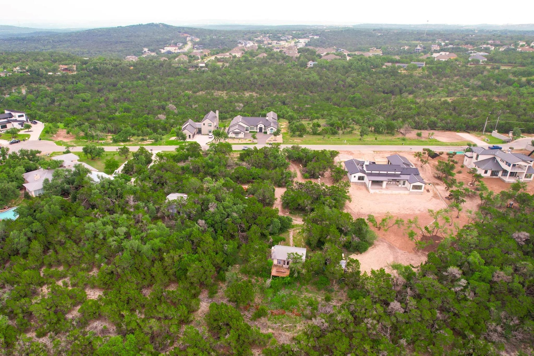 8100 Kuhn DR