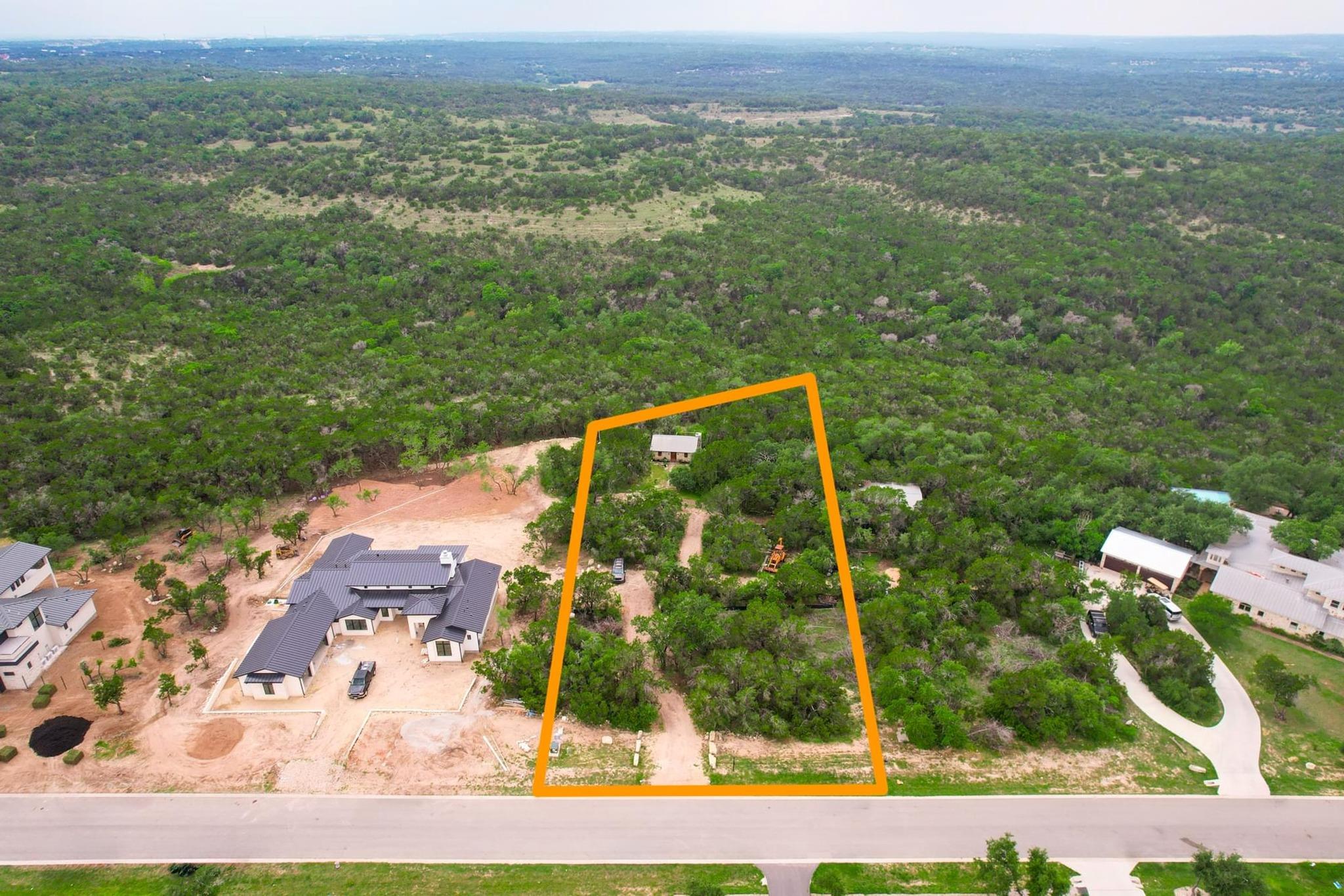 8100 Kuhn DR