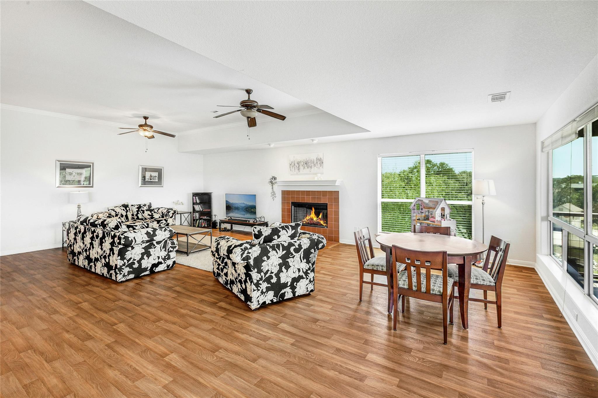 2806 Truman CV