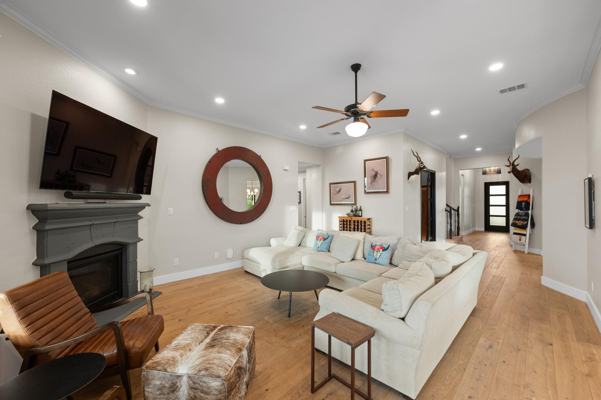 4518 Diamante DR