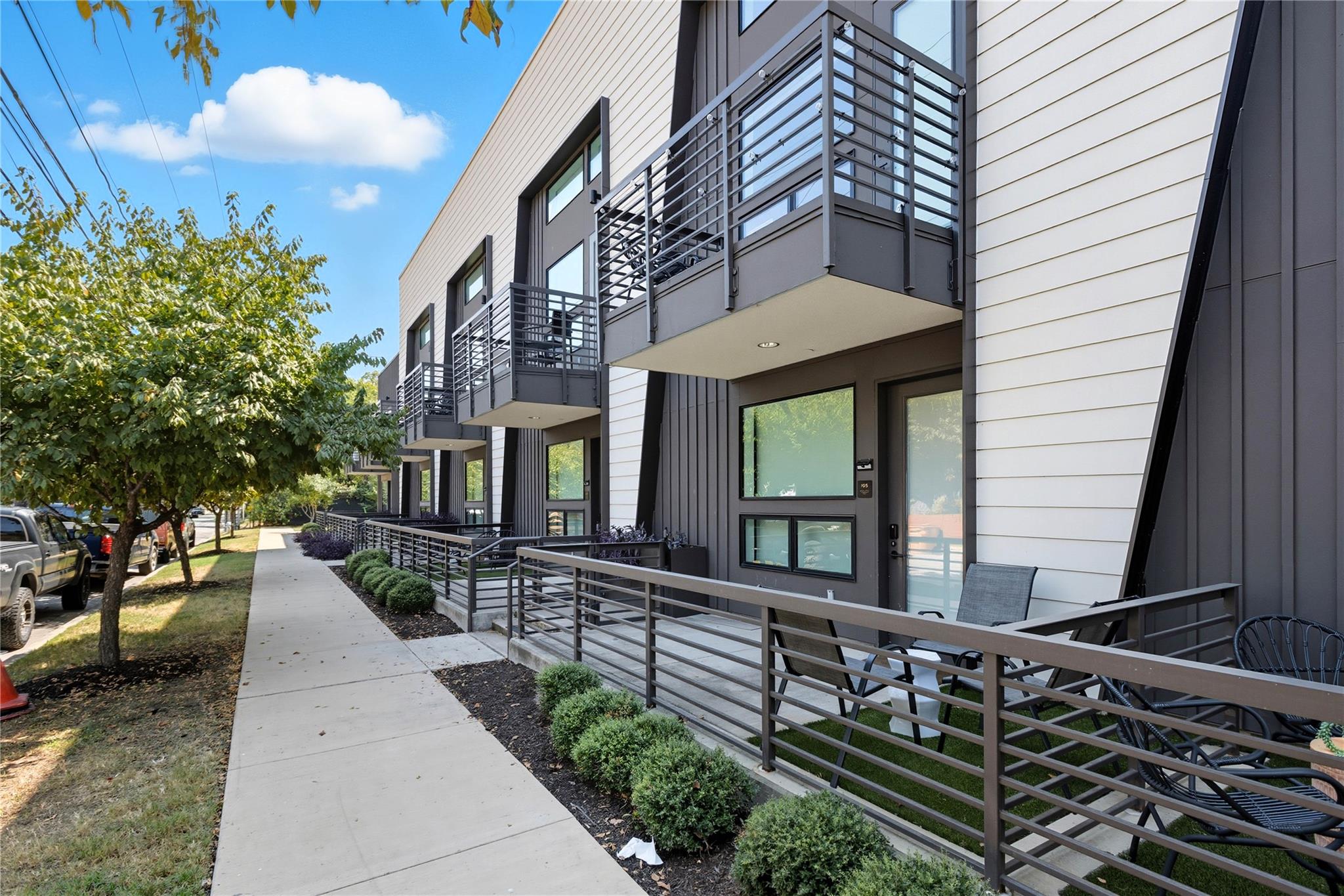 49 Navasota ST # 205