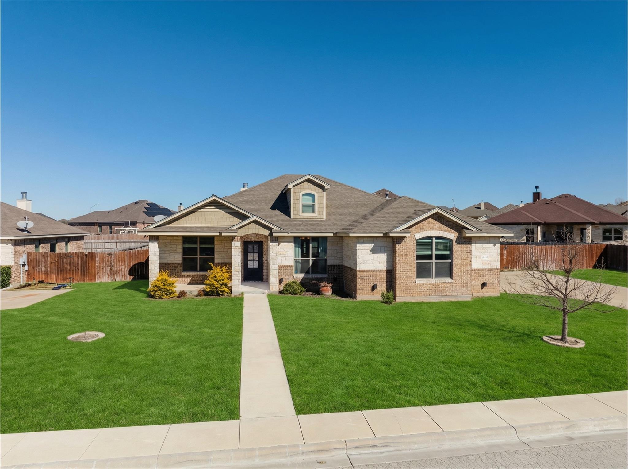 304 Jake DR