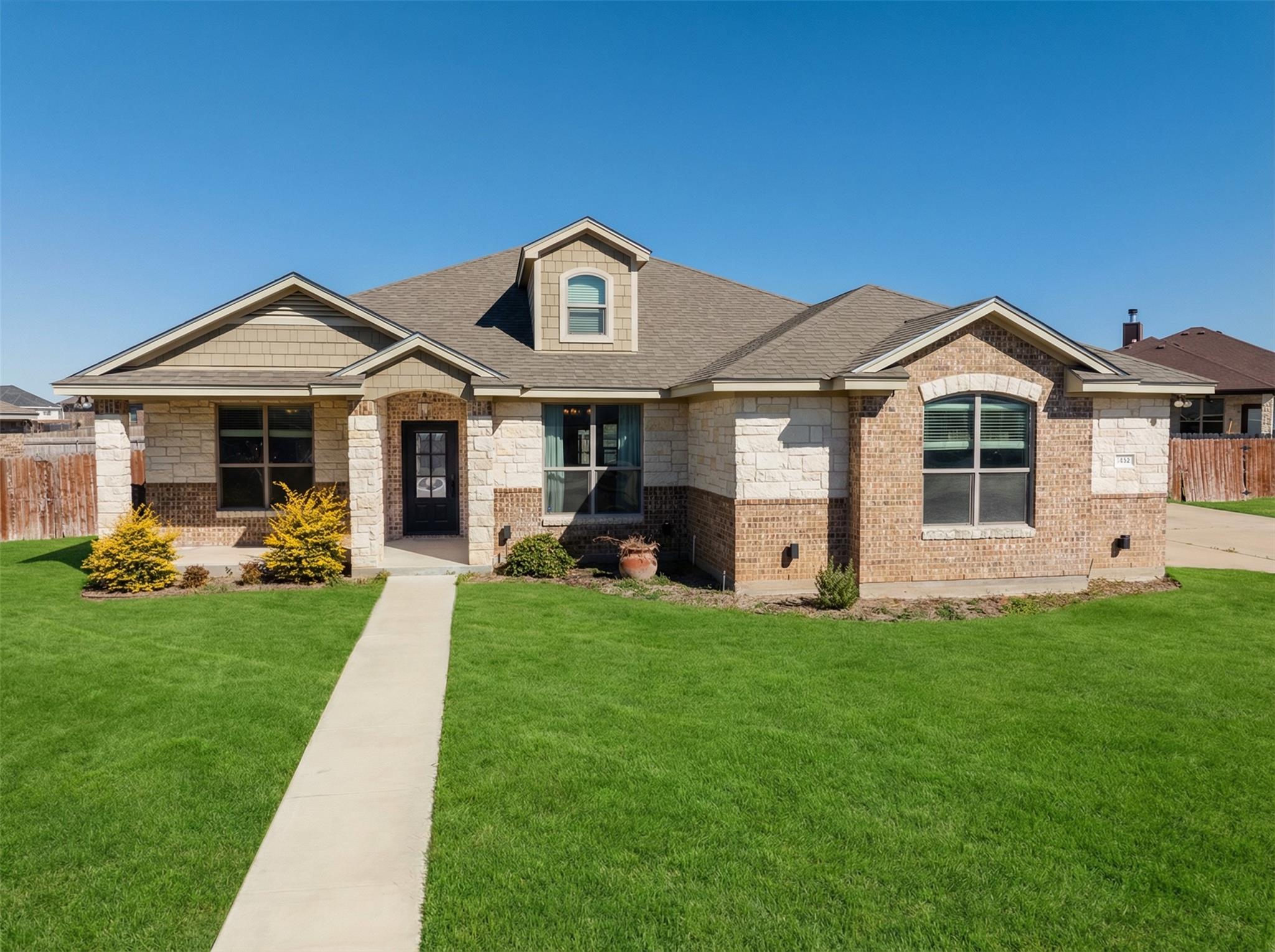 304 Jake DR
