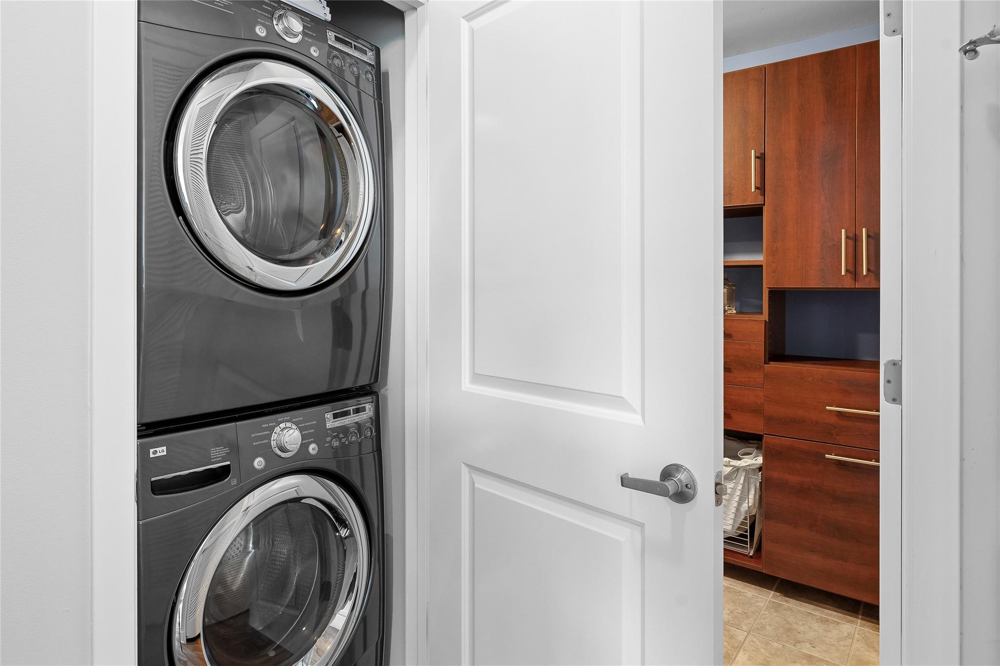 360 Nueces ST # 1314