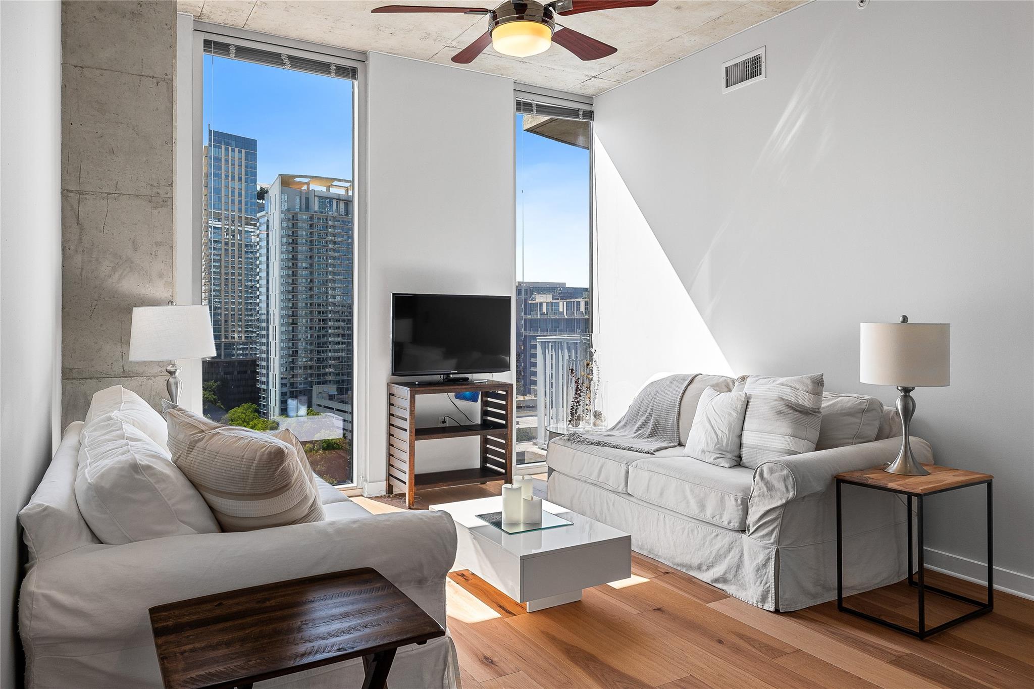 360 Nueces ST # 1314