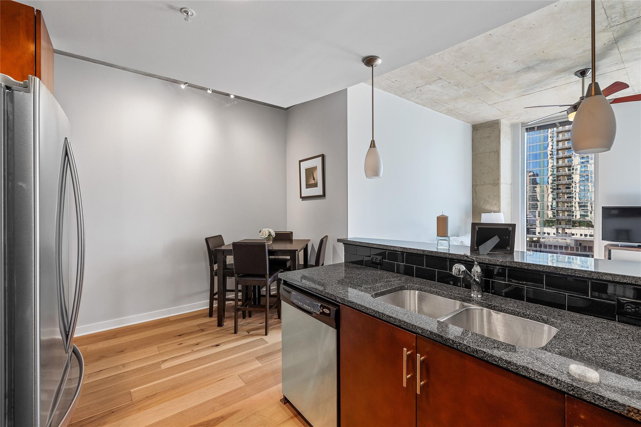 360 Nueces ST # 1314