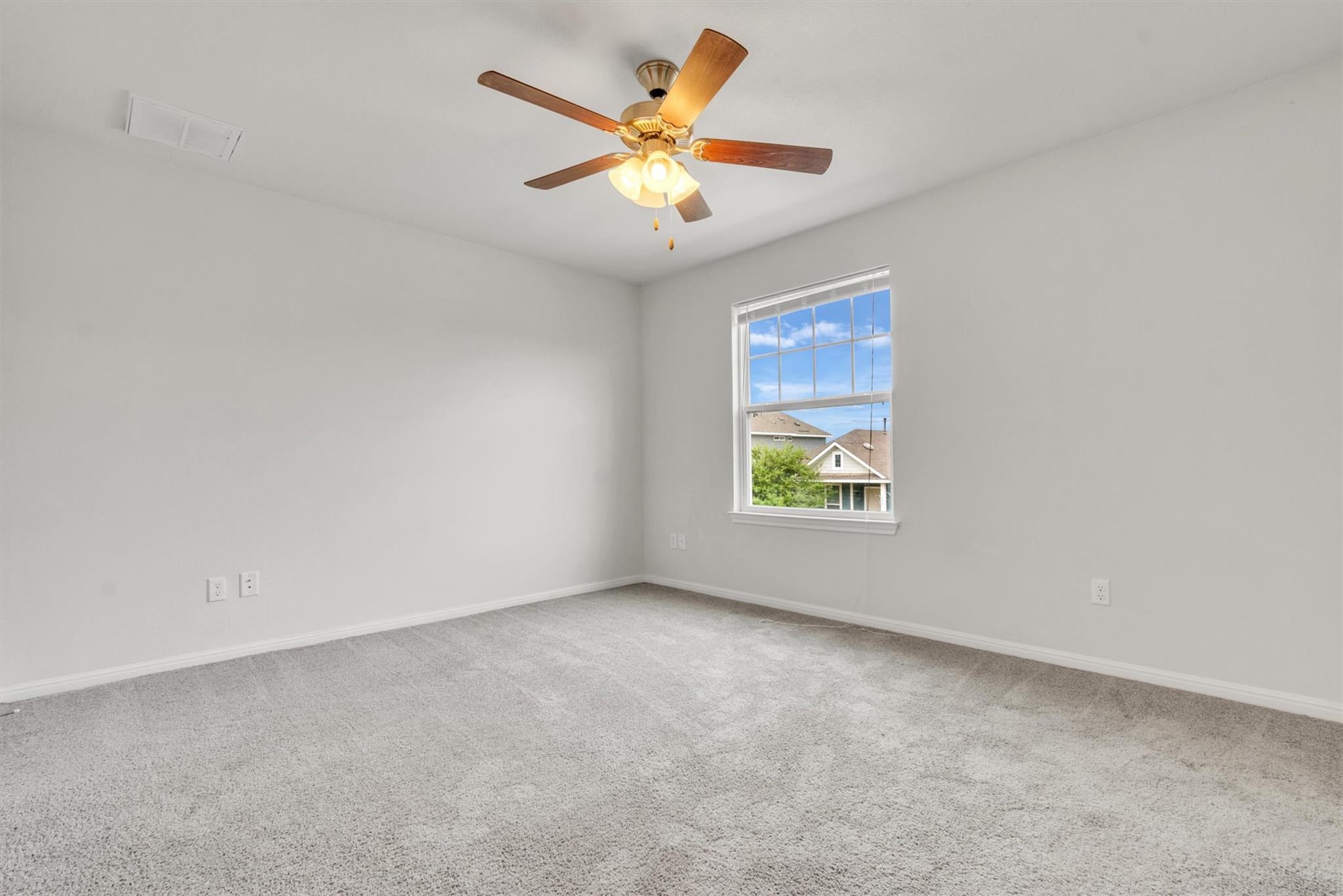 1039 Sand Post PL