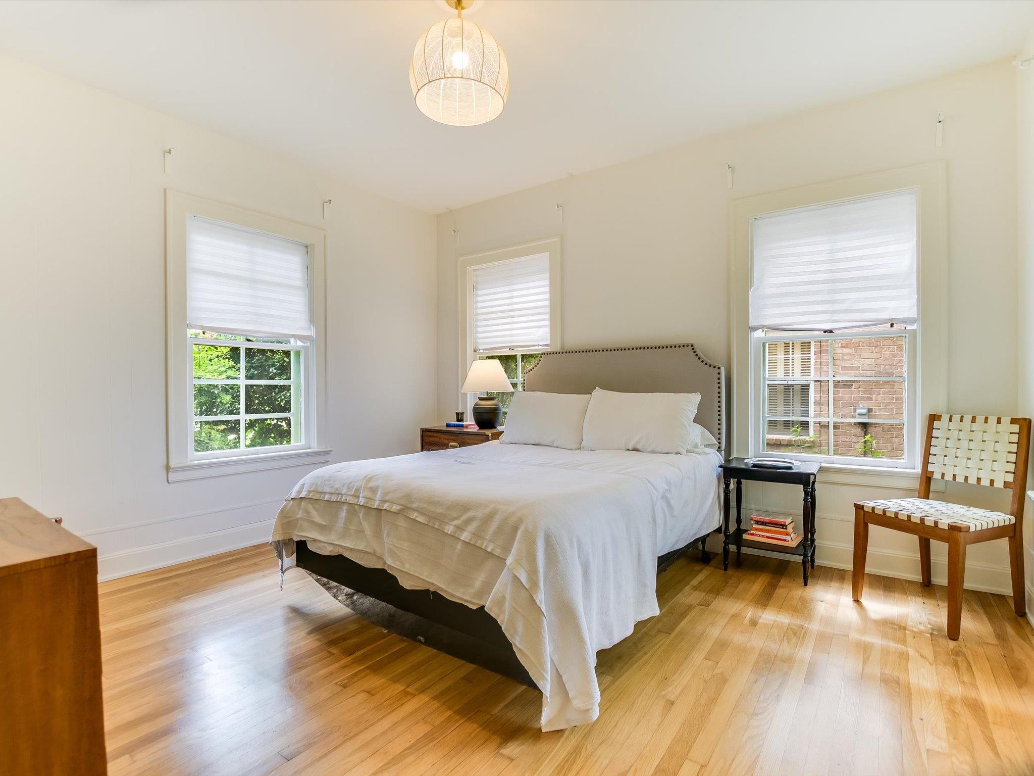 501 Carolyn Ave